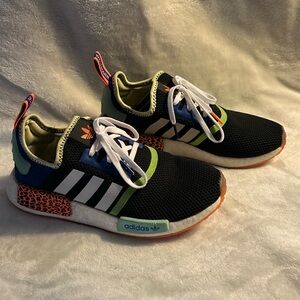 Adidas. Boys US size 6. Women’s size 7.5.